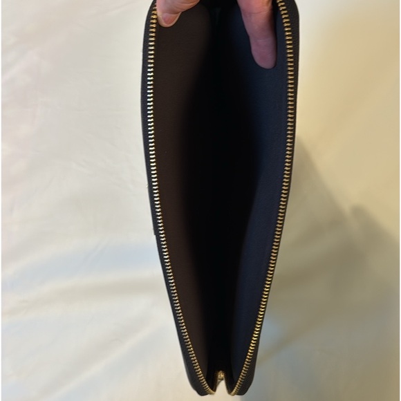 Kate Spade 13” I-Pad, Laptop, NotePad Case Sleeve Sleek Black and White Striped - Picture 4 of 8